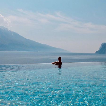 Eala My Lakeside Dream - Adults Friendly Limone sul Garda Esterno foto