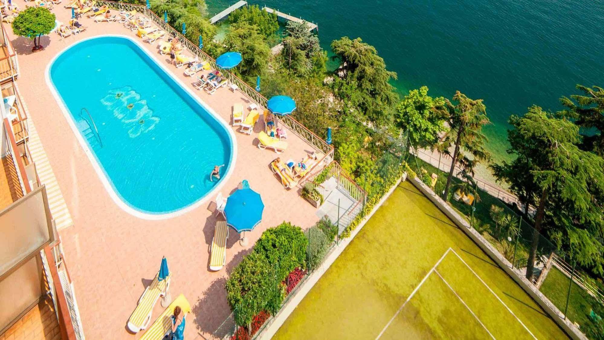 Eala My Lakeside Dream - Adults Friendly Limone sul Garda Esterno foto